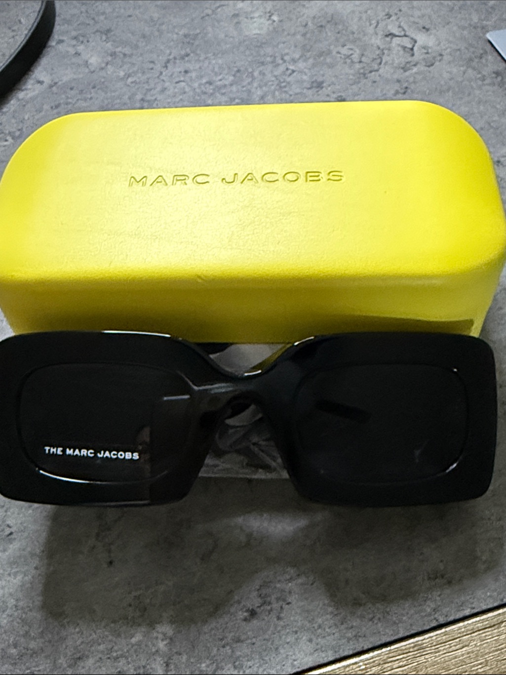 Nwt Marc Jacobs Black Rectangular Sunglasses With Yellow Case